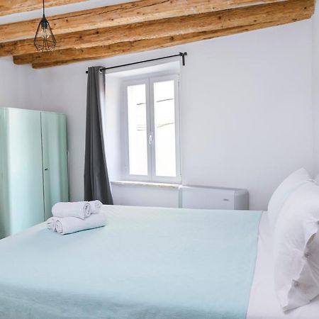 M9 Rooms 伊佐拉 外观 照片